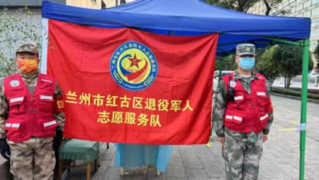 转换战场投入新战“疫”，脱下军装还是“排头兵”！