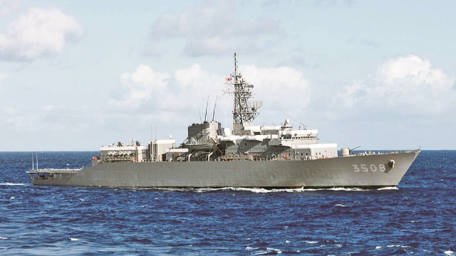 日防务政策“暗度陈仓”