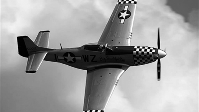 活塞时代的空战王者：P-51“野马”战斗机