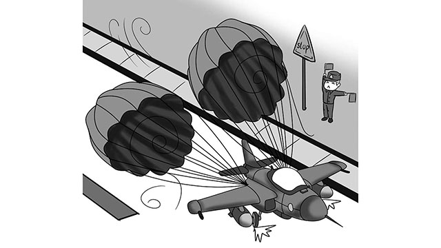 “拽”停战机的减速伞，有着怎样的发展历程？