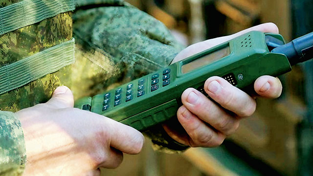 俄罗斯R-187“阿扎特”单兵电台
