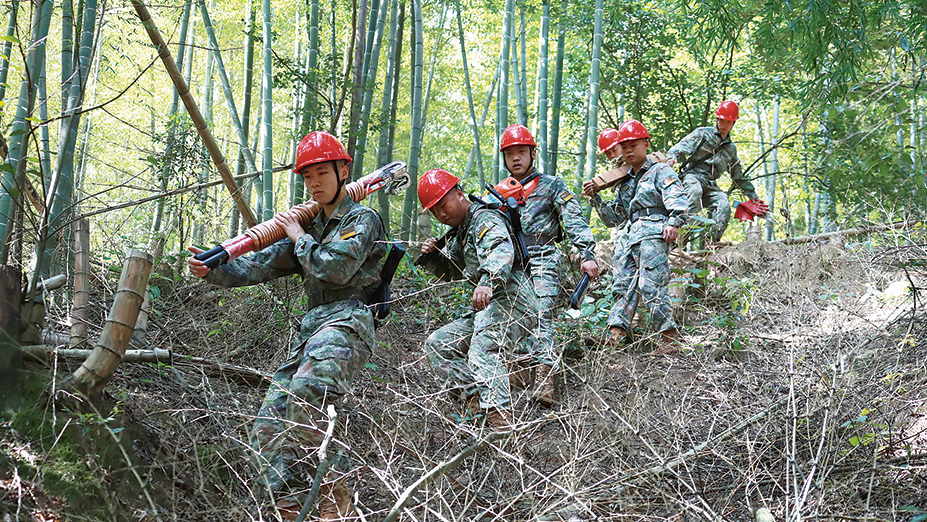 深山巡线兵：守护长剑“电力动脉”