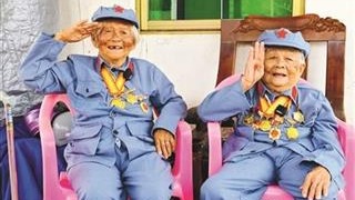 两位琼崖纵队老兵共忆烽火岁月