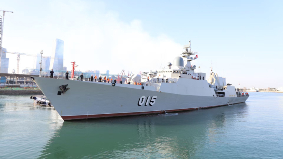越南海军“陈兴道”号护卫舰访问青岛
