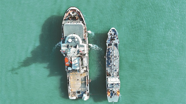 海军某大队舰艇编队开展训练