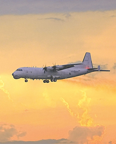 布阵海天猎“黑鲨”——海军航空兵某部搜攻潜训练影像