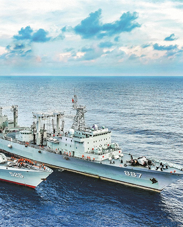 海军某护卫舰支队舰艇长航时训练影像