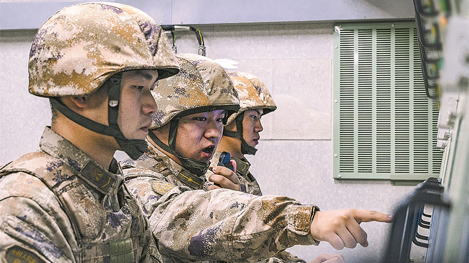 快速出击铸坚盾——空军某部防空训练影像