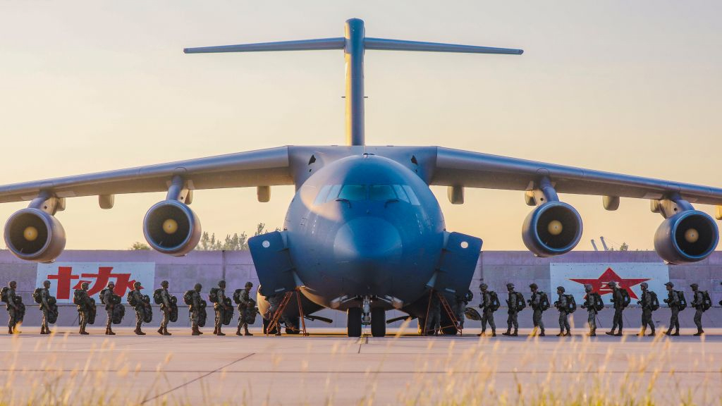 大国之翼——记空军航空兵某团