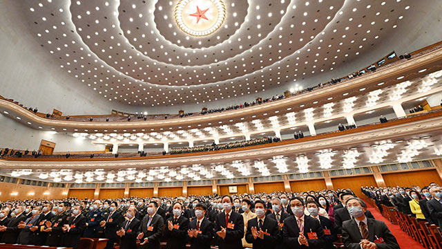 外国专家：2023年两会承前启后意义非凡