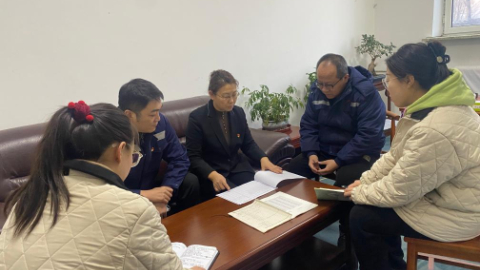党旗在基层一线高高飘扬丨辽宁辽阳“社企联动”化解矛盾 探索和谐共治