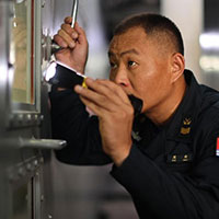舰之心 兵之王——记海军导弹驱逐舰海口舰技师周帅