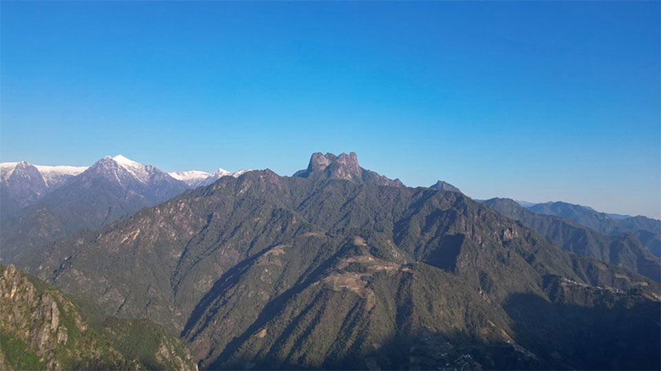 航拍云南怒江福贡县 山乡蝶变 一步千年