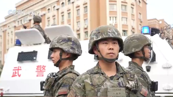 人民子弟兵以坚守为祖国庆生 用实际行动守护万家团圆