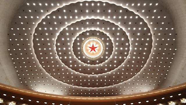 最高法工作报告举例“人肉开盒”、酒后“智驾”，释放依法惩治新型犯罪鲜明信号