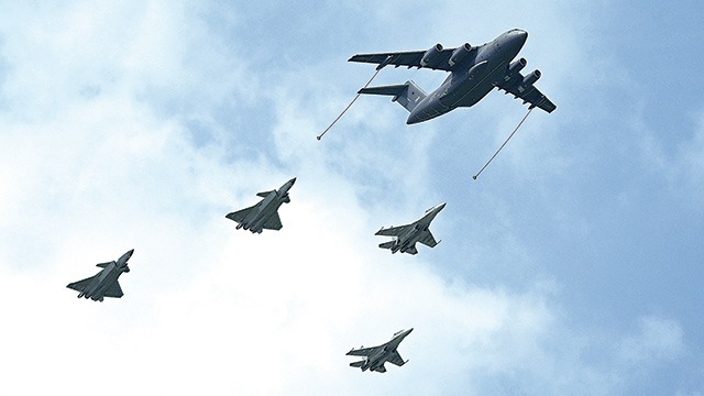 大国之翼——空军航空兵某团官兵驾驭“鲲鹏”的时代航迹