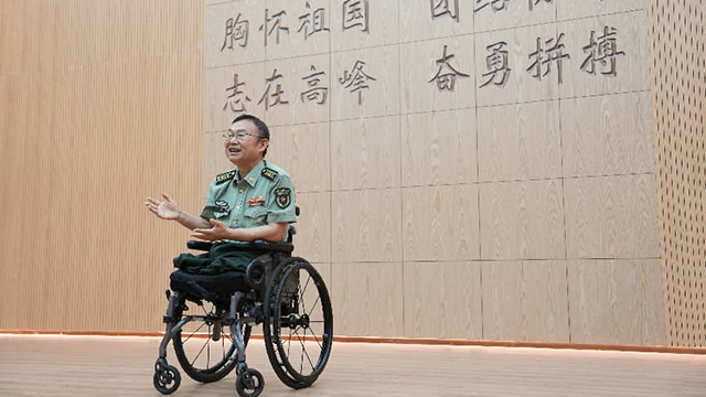 薪火传家 执“戟”报国——国防科技大学研究员王戟的家风故事