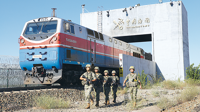 万里边疆行丨古丝路响起新驼铃